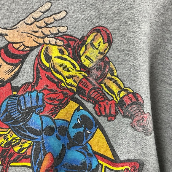 Marvel Men’s Retro The Avengers Heather Gray Graphic T-Shirt, Size XXL - Picture 4 of 6